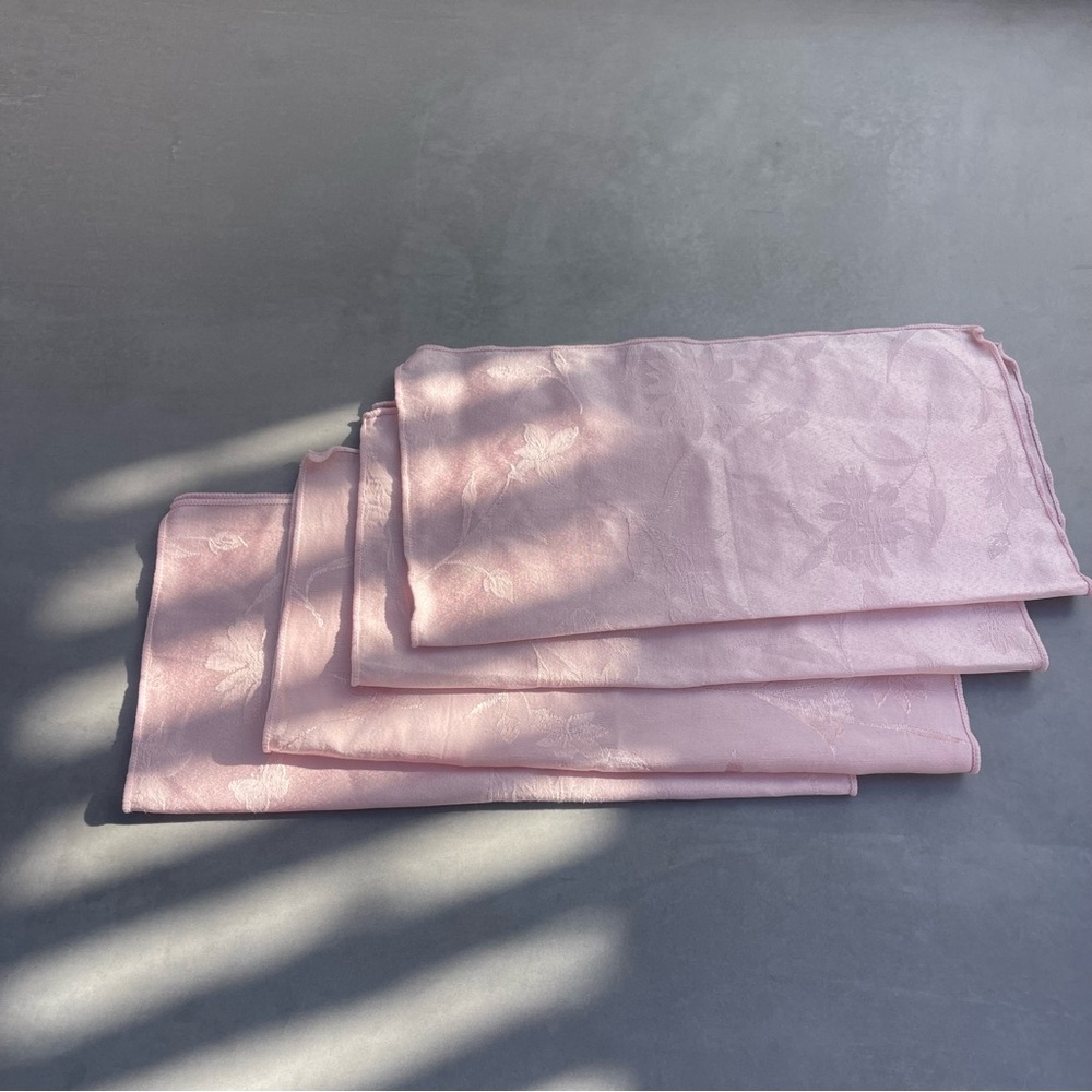 Pink Spring Napkin Set - Picture 5 of 10